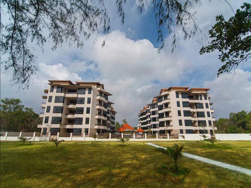 Samsuria Beach Resort & Residence เชอราติง ภายนอก รูปภาพ