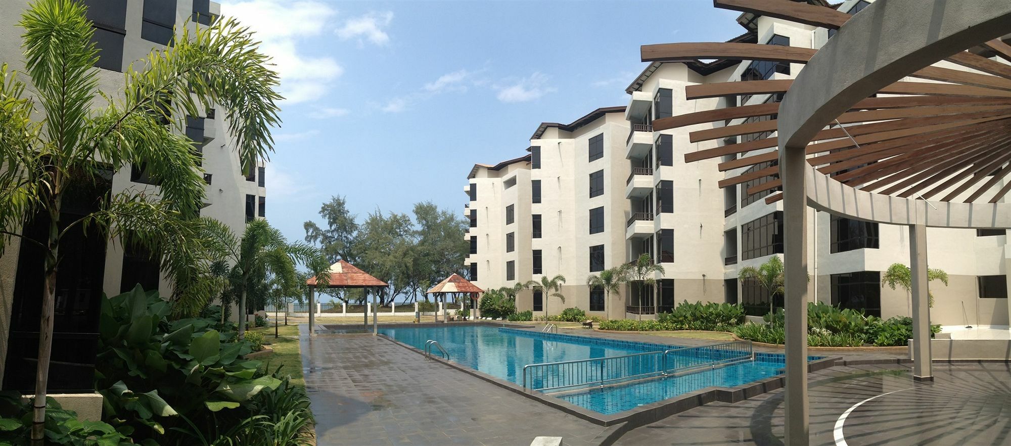 Samsuria Beach Resort & Residence เชอราติง ภายนอก รูปภาพ