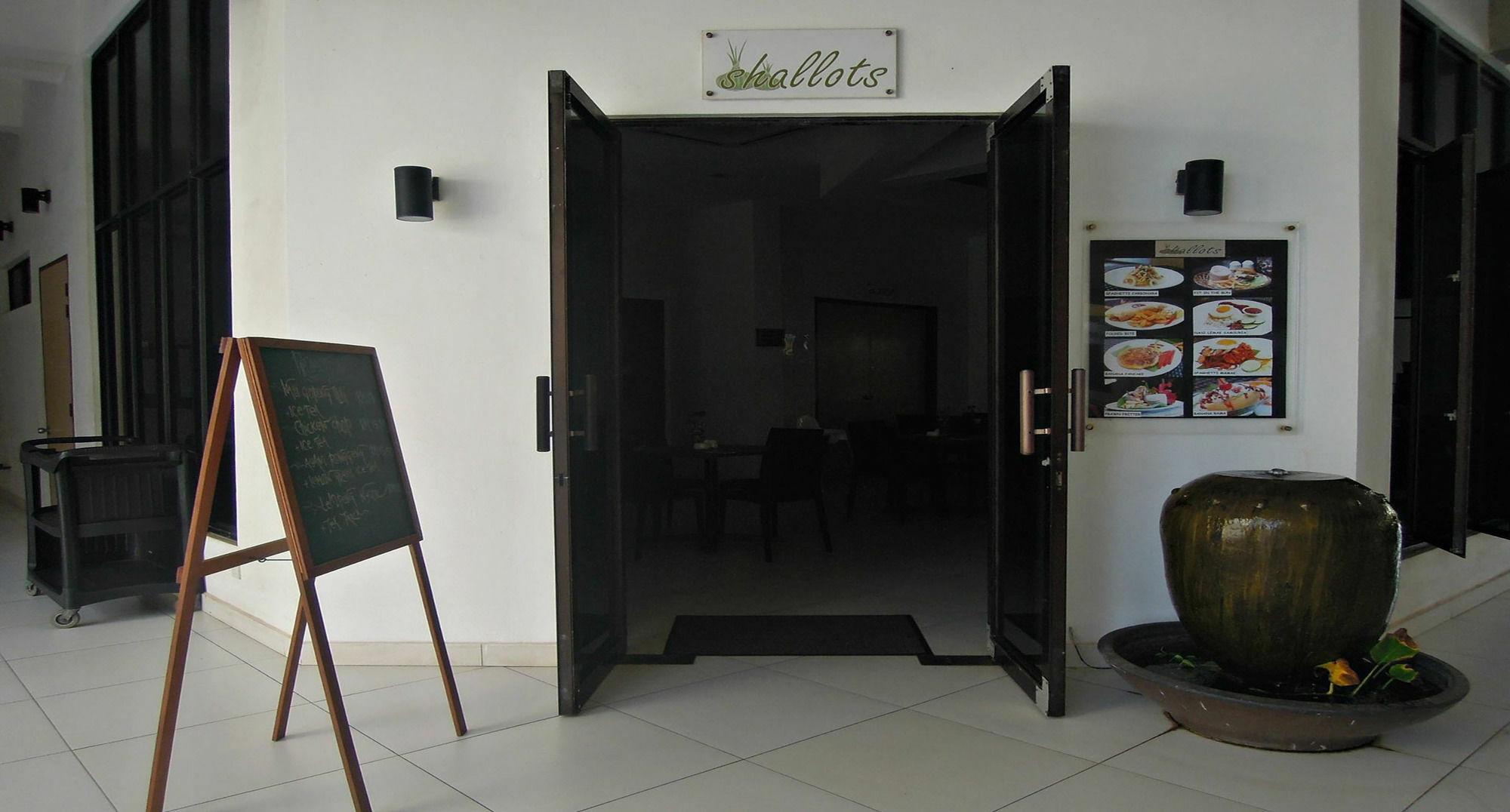 Samsuria Beach Resort & Residence เชอราติง ภายนอก รูปภาพ