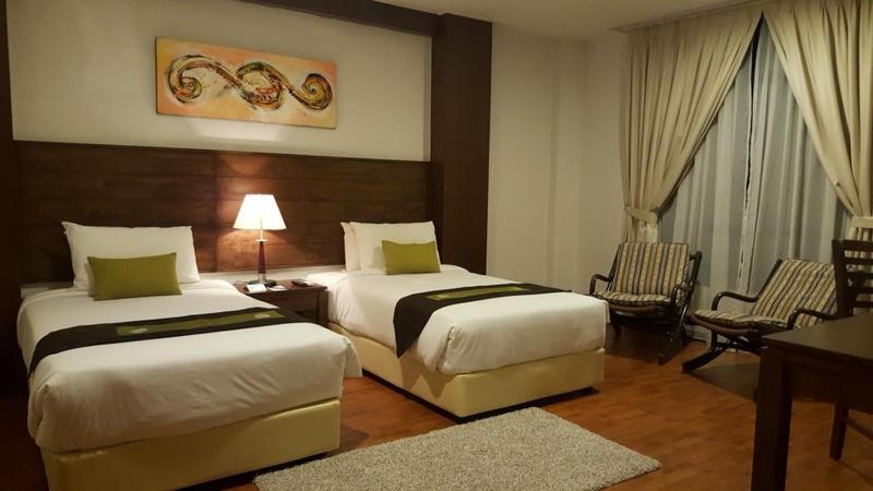 Samsuria Beach Resort & Residence เชอราติง ภายนอก รูปภาพ