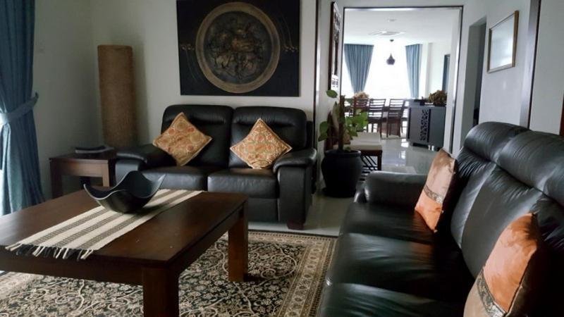 Samsuria Beach Resort & Residence เชอราติง ภายนอก รูปภาพ