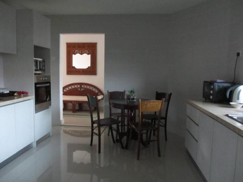 Samsuria Beach Resort & Residence เชอราติง ภายนอก รูปภาพ