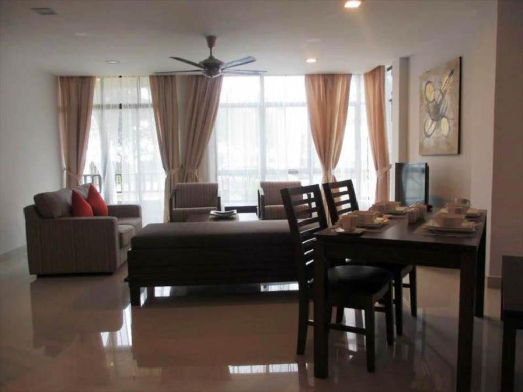 Samsuria Beach Resort & Residence เชอราติง ภายนอก รูปภาพ